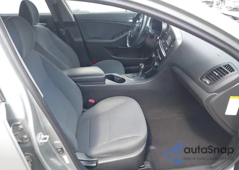 2015 Kia Optima Hybrid z USA, uszkodzony, nr VIN KNAGM4AD5F5077385